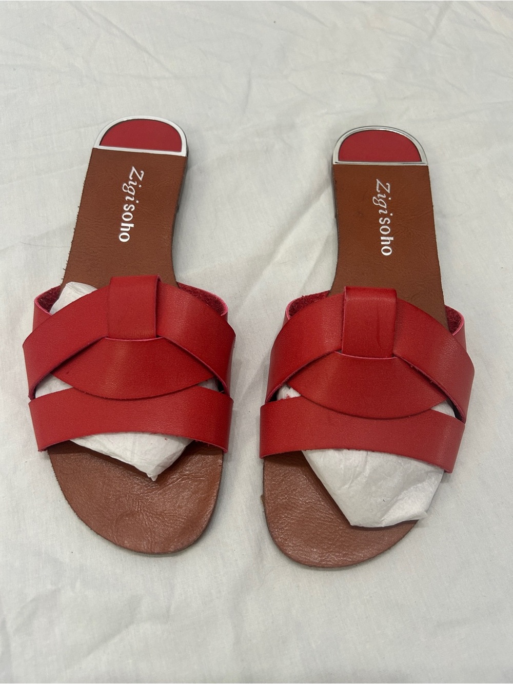 Women’s Zigi Soho Red Flat Slide Sandals Size 8